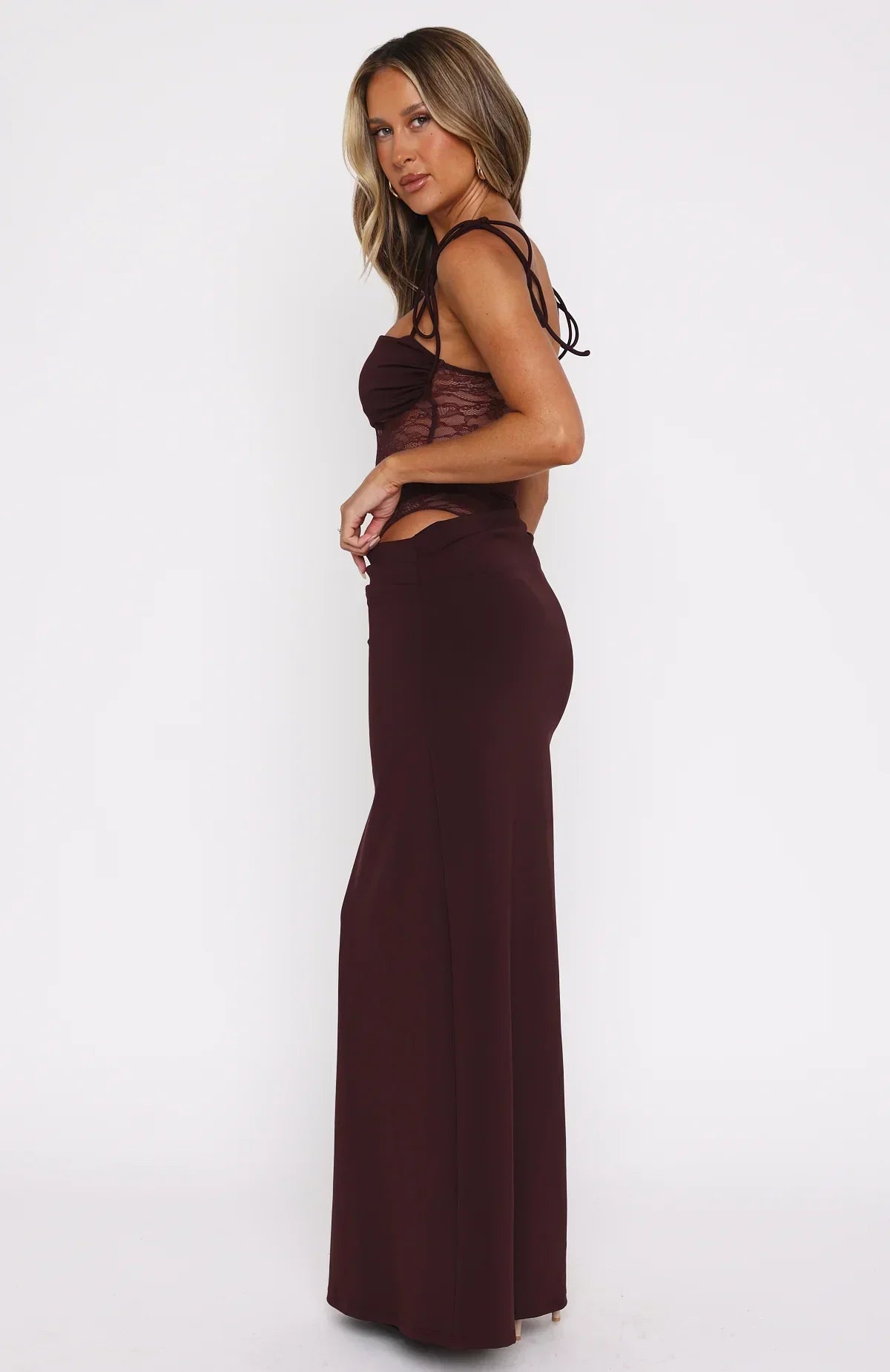 Sienna - Pitsinen maxi-mekko