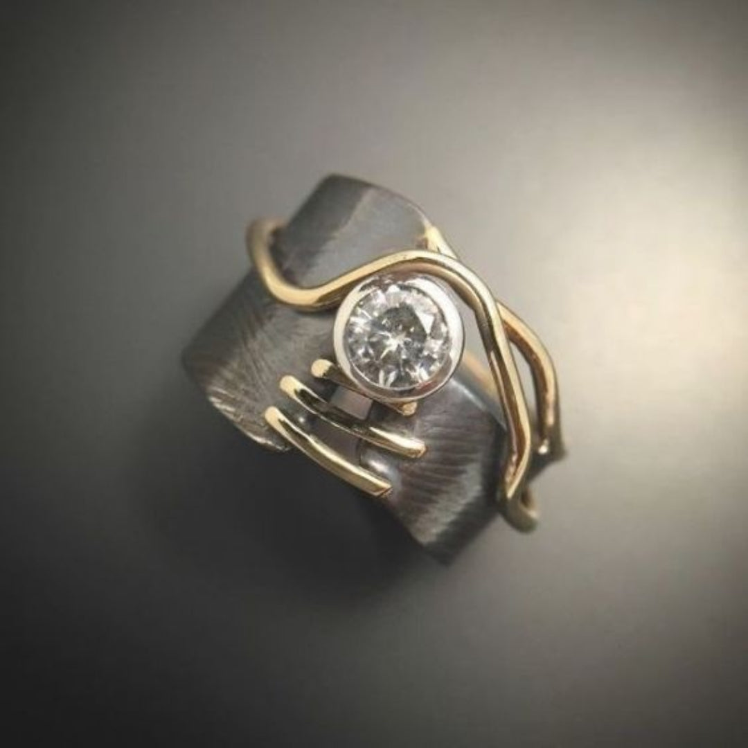 Laura-sormus - Vintage tummahopea zirkonialla
