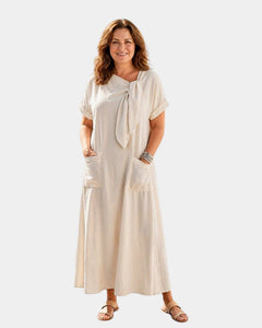 Abelle | Maxi-mekko sidotulla rintamuksella