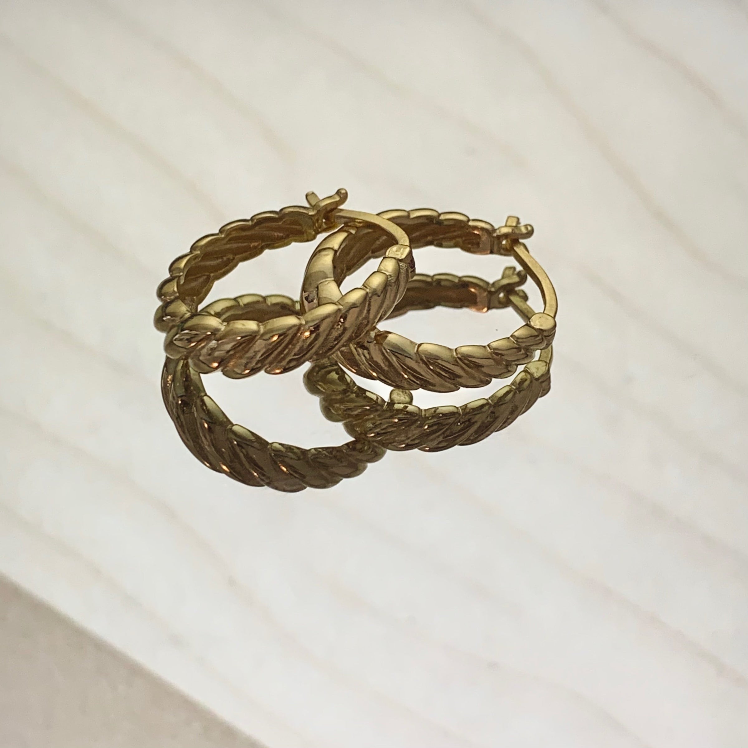 Kierrekorvakorut Twist