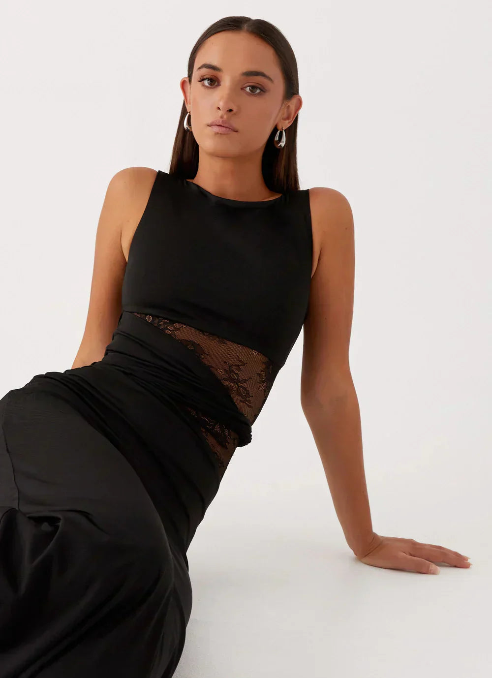 Liliana - Maxi-mekko mesh-yksityiskohdilla