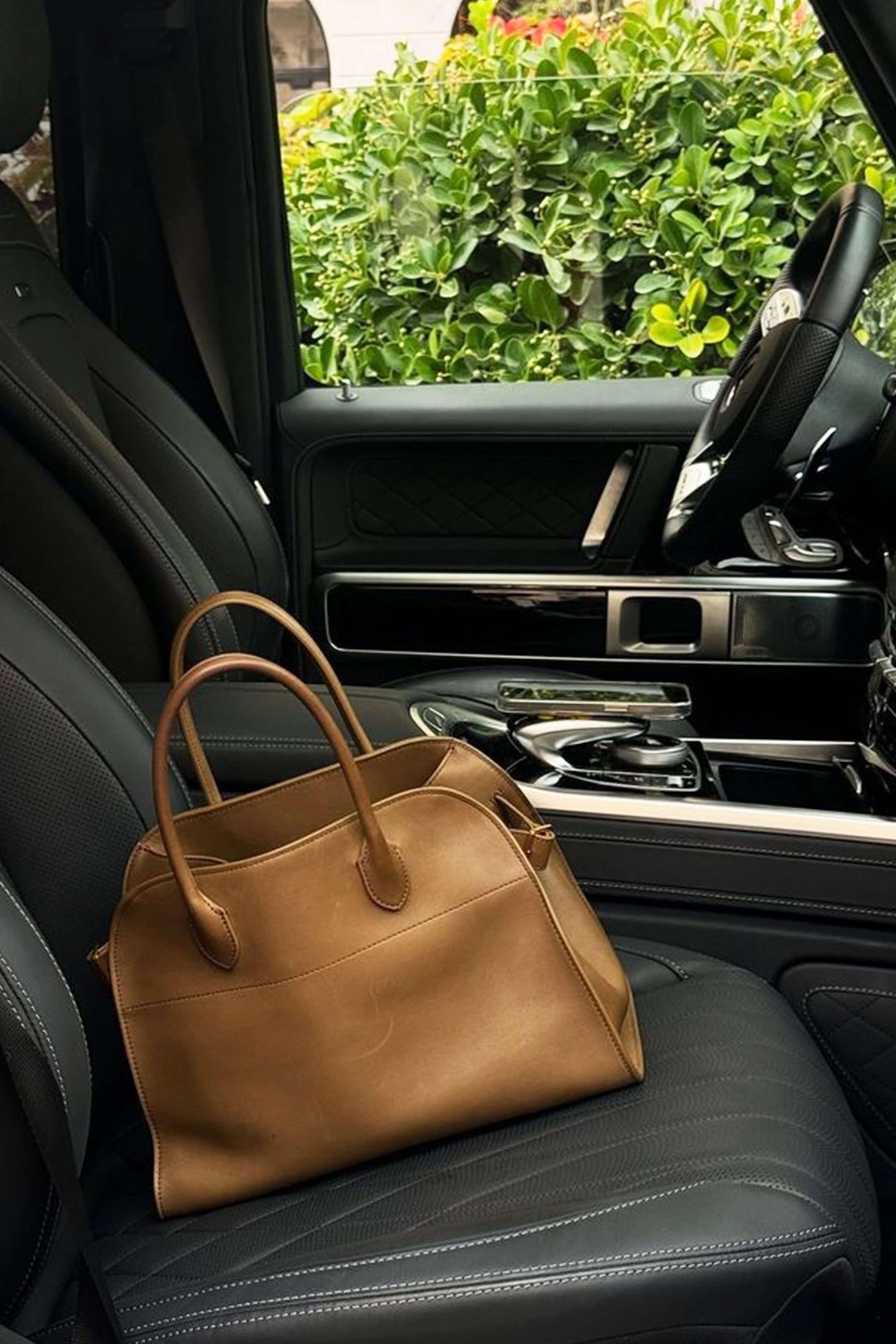 Harlow Tote -laukku
